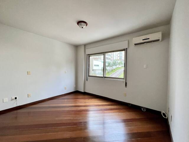 #23 - Apartamento para Venda em Florianópolis - SC - 2